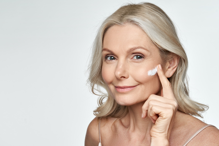 Combattez les rides avec le miel