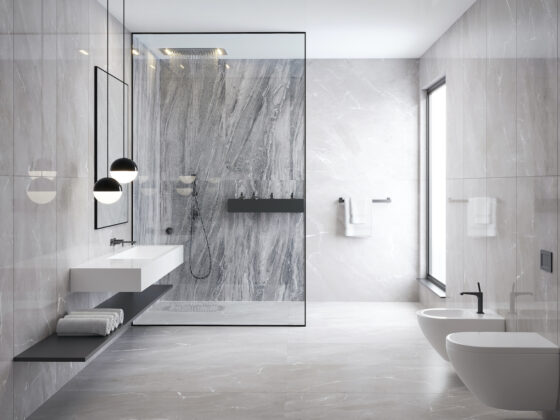 La douche à l'italienne, un confort quotidien pour les séniors