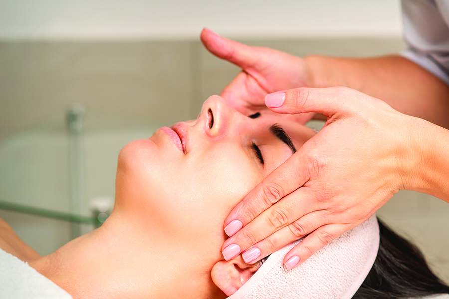 réflexologie faciale chez soi